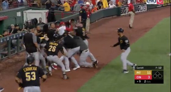 Watch: Bench-clearing brawl erupts between Reds and Pirates